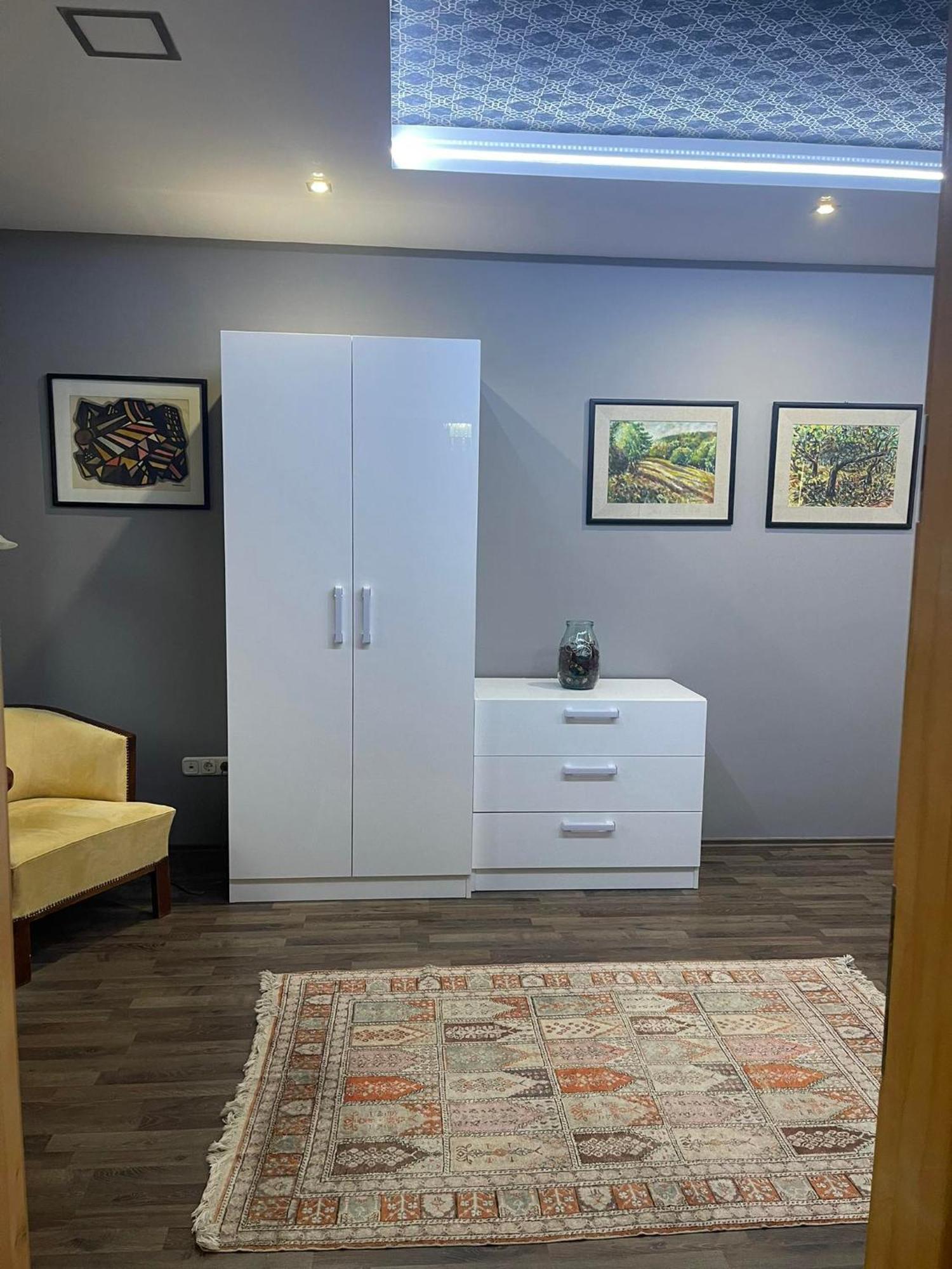 Hotello Apartmanhaz Es Panzio 절러에게르세그 외부 사진